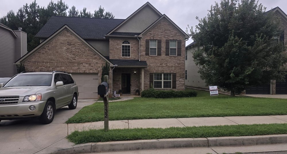 Slide of Pinnacle Roofing Systems