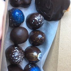 Cocoa Trails Chocolates - My chocolate box.