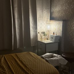 Couples massage room Couples massage room