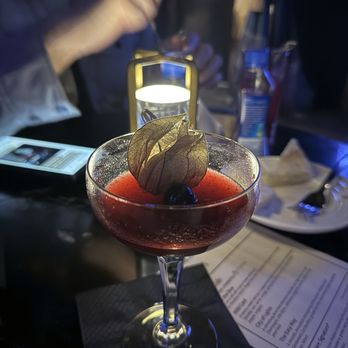 Chase Sapphire Lounge - Vodka sapphire drink - Lounges Near Me - Las Vegas, Nevada
