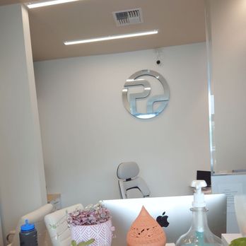 Premier Orthodontics - Front desk - Orthodontists Near Me - Redmond, Washington