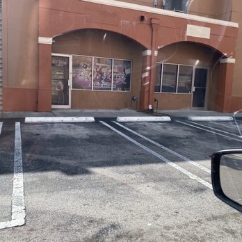 Show Stopper Studio - Outside area - Dance Studios Near Me - Hialeah, Florida