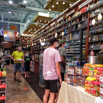 Jonna's Market - Merchandise Area at Jonna's Market - Pizza Near Me - Howell, Michigan