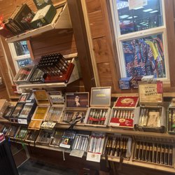 Super Happy Smoke - Cigar room