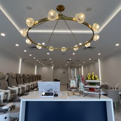 Bonjour Nail Spa - We have a wide range of services, colors, and refreshments to pamper you and your every need. Our pros give clean and quality services!