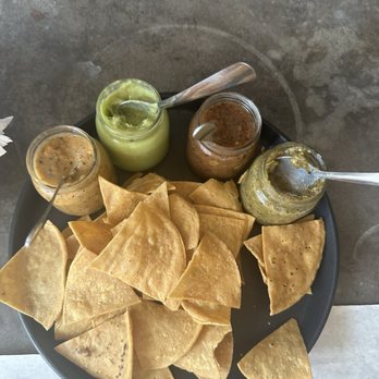 Roasted Grill & Bar - Chips and four homemade salsas - Seafood Near Me - Cabo San Lucas, BCS