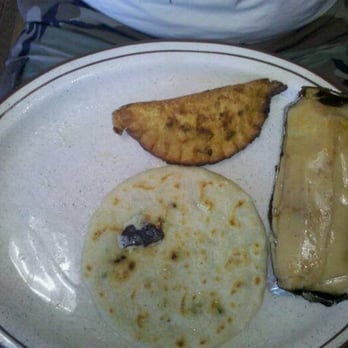 La Carreta - Salvadoran Near Me - Thousand Oaks, California