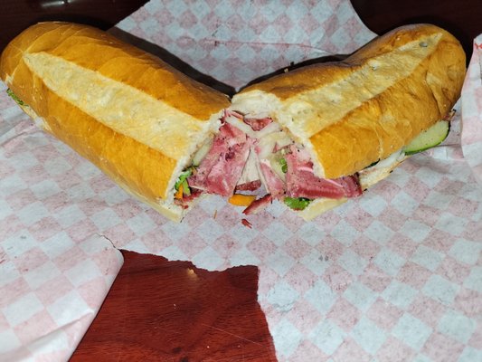 Lilys Sandwich by null