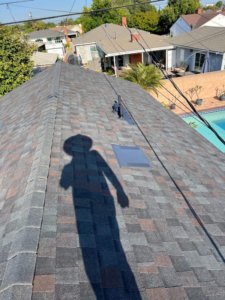 Slide of Castillo’s Roofing Services