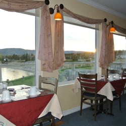Seascape Coastal Retreat - Dining Room - great view