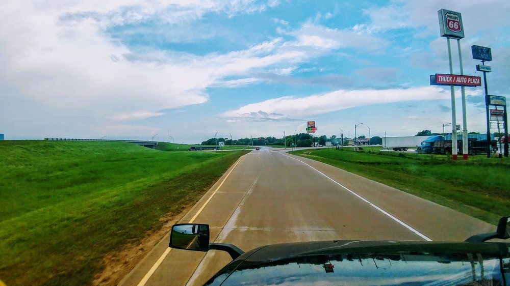 FLYING J TRAVEL PLAZA Updated August 2024 1255 W Gentry Ave