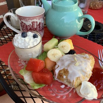 Cambridge Tea House - Almond scone with fruit and cottage cheese. - Breakfast & Brunch Near Me - Marble Cliff, Ohio