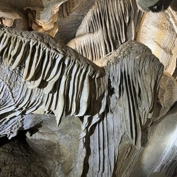 Boyden Cavern - Tours Near Me - Kings Canyon, California