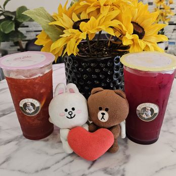 King's Tea - Strawberry Fruit Tea and Dragon Fruit Sugarcane juice - Bubble Tea Near Me - Urban Honolulu, Hawaii King's Tea - Strawberry Fruit Tea and Dragon Fruit Sugarcane juice - Bubble Tea Near Me - Urban Honolulu, Hawaii