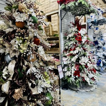 Val's Home Decor - Christmas decor galore - Home Decor Near Me - Tampa, Florida