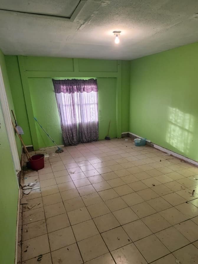 Slide of Renova Construction