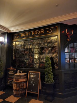 Hunt Room by null