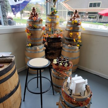 Smugglers' Notch Distillery - Seats for your tasting - Distilleries Near Me - Waterbury, Vermont