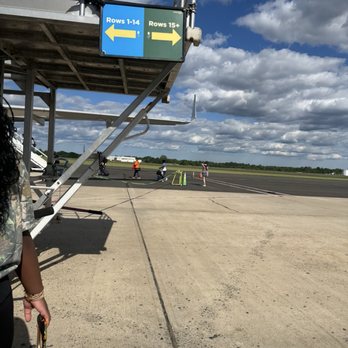 Trenton-Mercer Airport - Airports Near Me - Ewing, New Jersey Trenton-Mercer Airport - Airports Near Me - Ewing, New Jersey