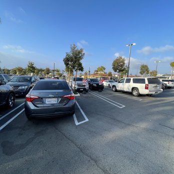 Habit Burger & Grill - Parking lot - Burgers Near Me - Torrance, California Habit Burger & Grill - Parking lot - Burgers Near Me - Torrance, California