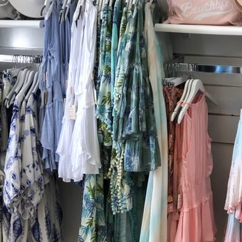 Beach Paradise - Women's Clothing Near Me - Delray Beach, Florida