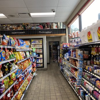 Love's Travel Stop - Gas Stations Near Me - Richmond Hill, Georgia