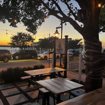 Cryptic Pizza - Front patio - Pizza Near Me - Solomons, Maryland