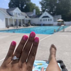 Modern Nails Spa - Dip manicure