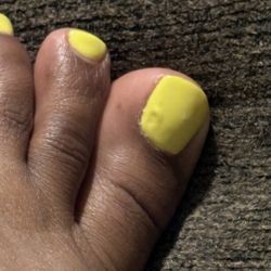 Nail Gallery - Not of good quality. Lumps in the gel