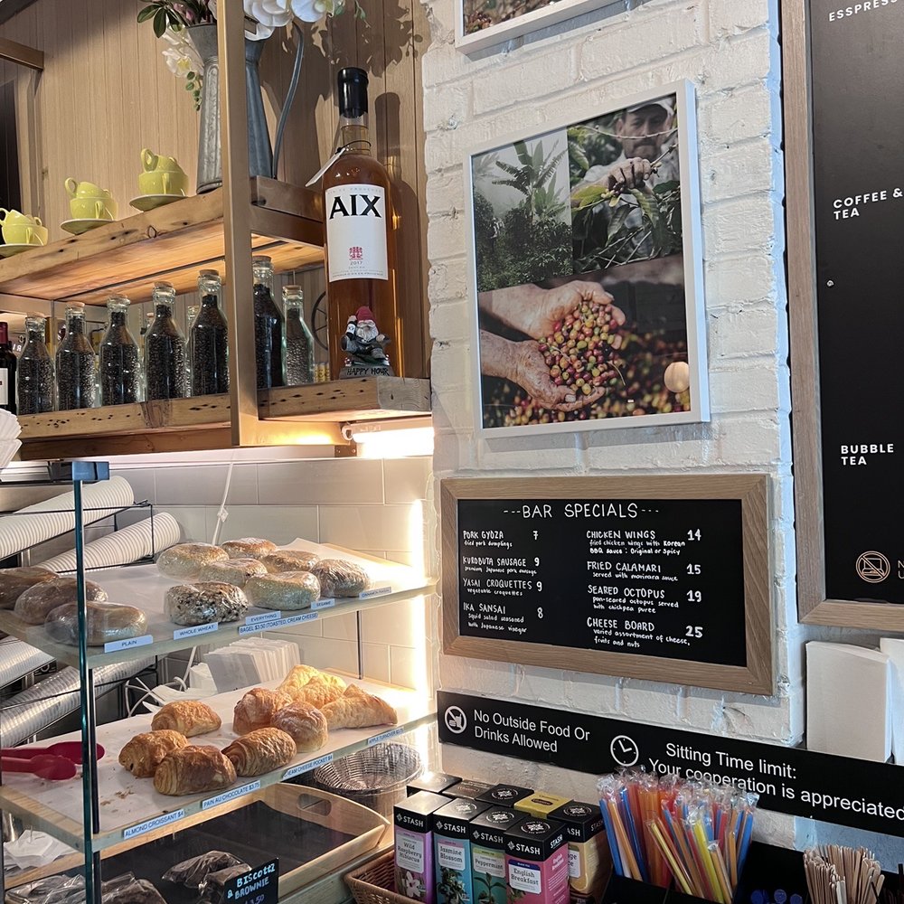 Bee Cafe - Inside - Cafes Near Me - Woodside, New York Bee Cafe - Inside - Cafes Near Me - Woodside, New York
