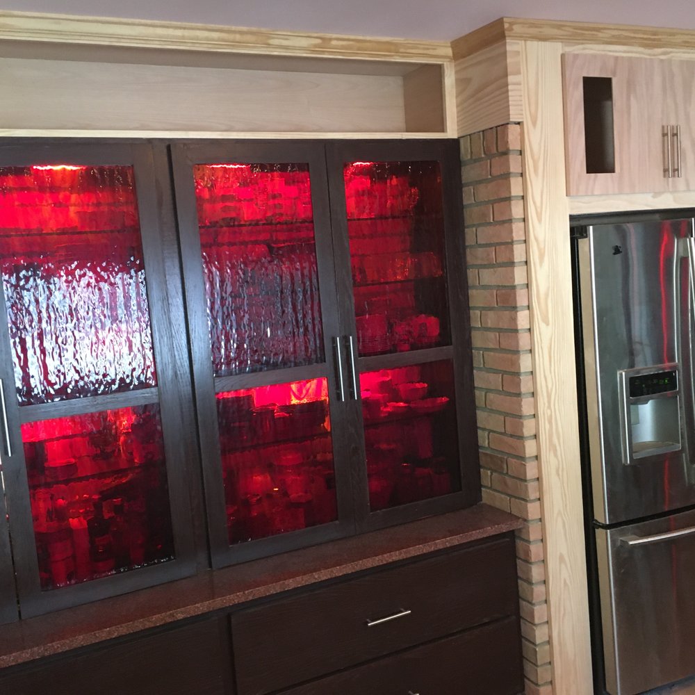 Austin Trim Carpenters - Kitchen. New cabs, shelving, bar and trim. - Carpenters Near Me - Austin, Texas Austin Trim Carpenters - Kitchen. New cabs, shelving, bar and trim. - Carpenters Near Me - Austin, Texas