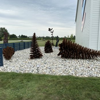 13th Street Winery - Outdoor art gallery - Wineries Near Me - St. Catharines, Ontario 13th Street Winery - Outdoor art gallery - Wineries Near Me - St. Catharines, Ontario