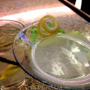 BJ's Restaurant & Brewhouse - Lemon drop martini - New American Near Me - Vienna, Virginia