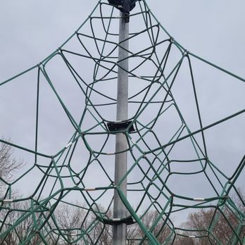 Sheridan Veterans Memorial - Big rope climbing structure - Parks Near Me - Minneapolis, Minnesota Sheridan Veterans Memorial - Big rope climbing structure - Parks Near Me - Minneapolis, Minnesota