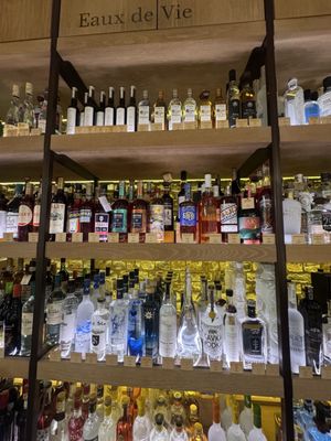 Hedonism Wines by null
