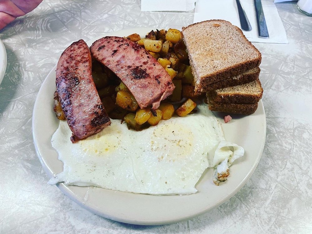 LLOYD’S OF LOWVILLE Updated September 2024 21 Photos & 26 Reviews