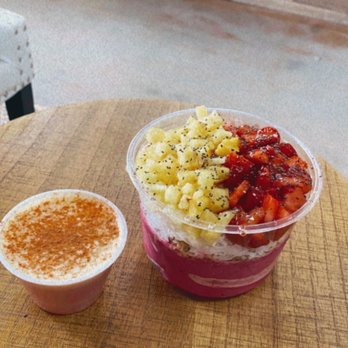 OMG Juice - Pineapple Zing Shot Pink Lemonade Pitaya Bowl - Juice Bars & Smoothies Near Me - Clermont, Florida OMG Juice - Pineapple Zing Shot Pink Lemonade Pitaya Bowl - Juice Bars & Smoothies Near Me - Clermont, Florida