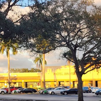 Sunrise Town Center - Shopping Centers Near Me - Sunrise, Florida Sunrise Town Center - Shopping Centers Near Me - Sunrise, Florida