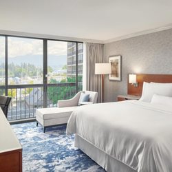 The Westin Bayshore, Vancouver - King Traditional Guest Room- City View
