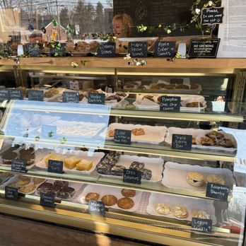 The Station Bistro - Dessert case - Vegan Near Me - Conway, New Hampshire