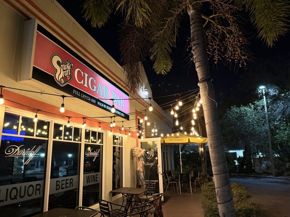 Smoke Inn Delray Beach Logo