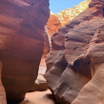 Taadidiin Tours - Walking Tours Near Me - Page, Arizona