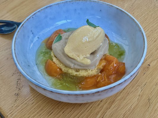 MAST Weinbistro by null