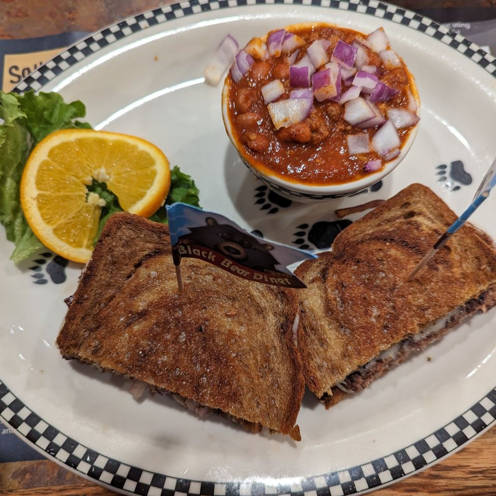 Black Bear Diner Arvin - Patty melt with chili - Breakfast & Brunch Near Me - Arvin, California