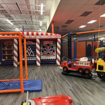 Xtreme Jump Adventure Park - Inside play area - Trampoline Parks Near Me - Temple, Texas Xtreme Jump Adventure Park - Inside play area - Trampoline Parks Near Me - Temple, Texas