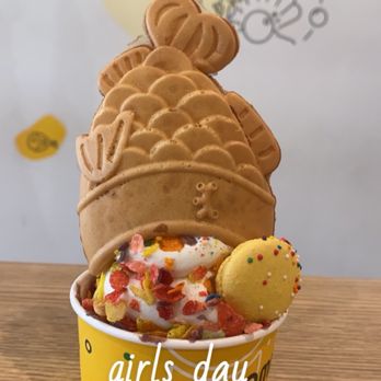 Somisomi - sweet corn ice cream - Desserts Near Me - Carrollton, Texas