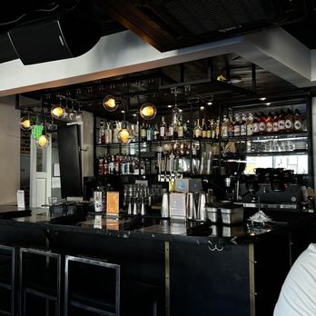 H Cafe - Bar area - Breakfast & Brunch Near Me - Los Angeles, California H Cafe - Bar area - Breakfast & Brunch Near Me - Los Angeles, California