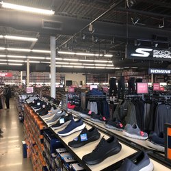 SKECHERS Warehouse Outlet - Shoes