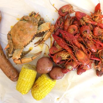 LA Crawfish - Blue crab, andouille sausage, crawfish boil - Vietnamese Near Me - McAllen, Texas
