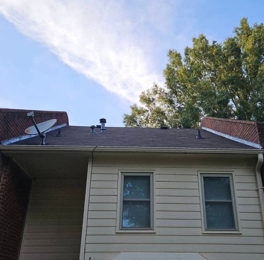 Slide of Go Dawgs Roof Roof